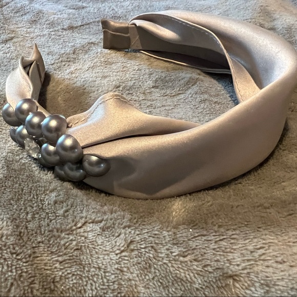 Cara New York grey headband with rhinestone and pearls - Picture 2 of 6